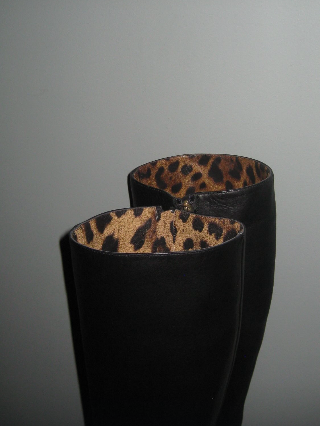 Dolce & Gabbana Black Leather Knee-High Boots – Leopard Lining – EU 38