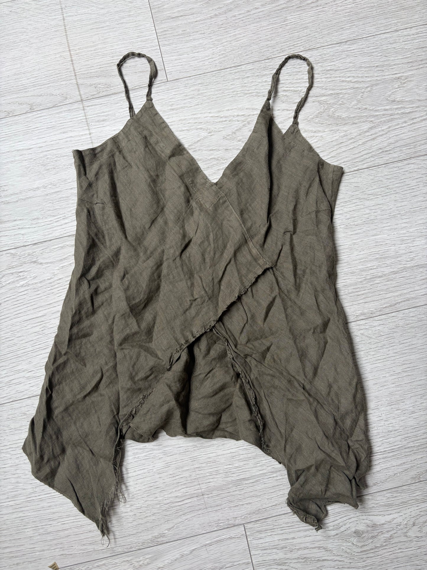 2139 Deconstructed Linen Asymmetric Top #13199