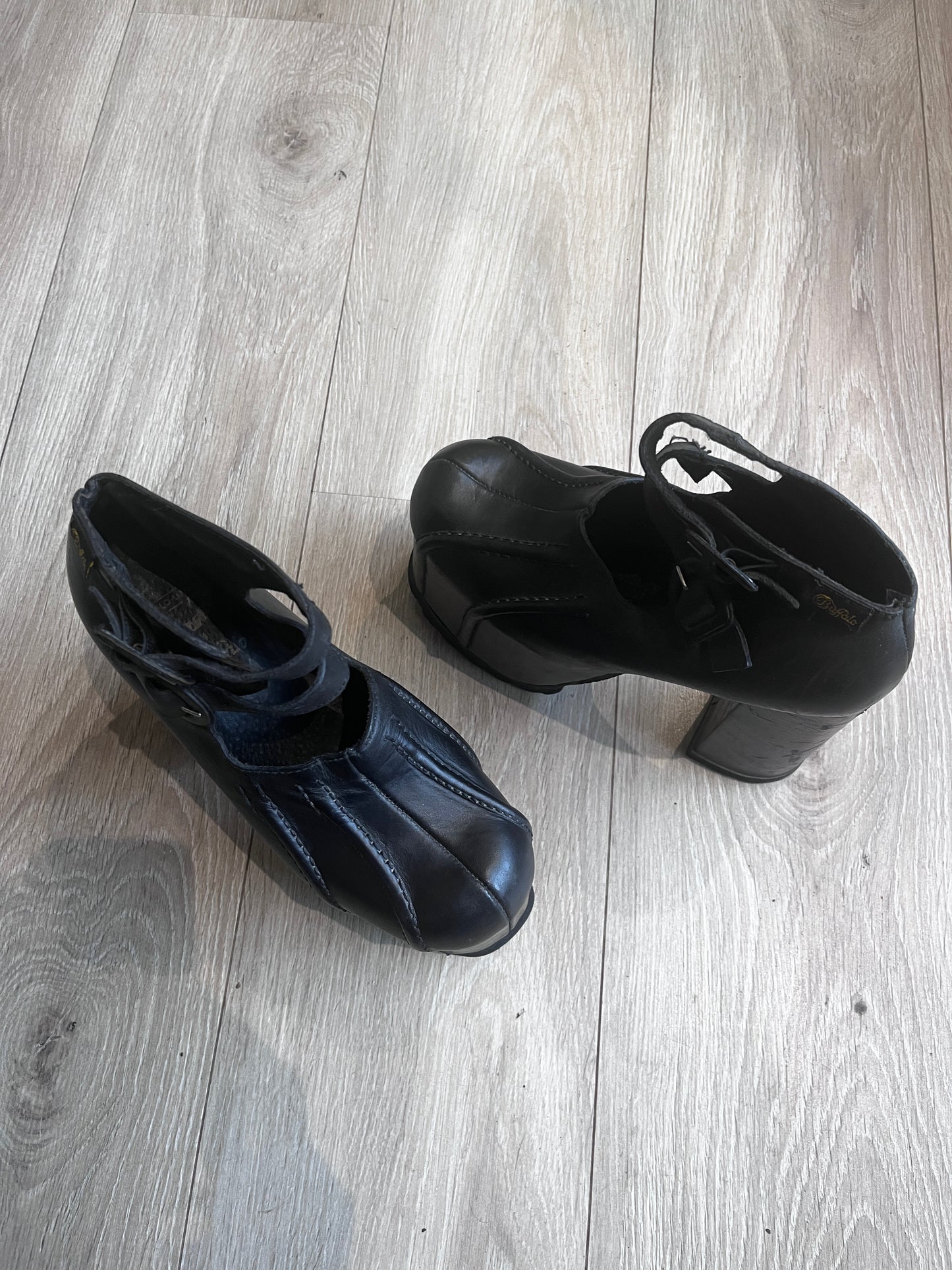 Buffalo London 90’s Gothic Platforms #5990