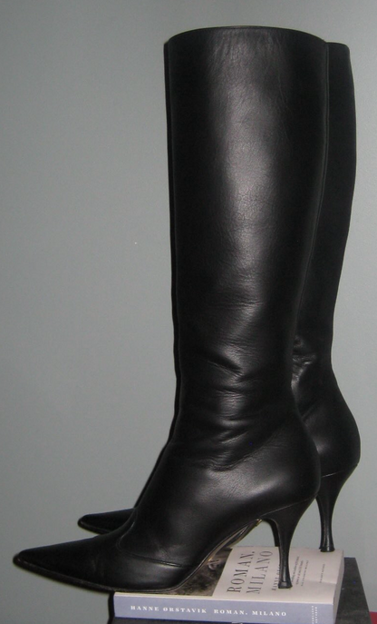 Dolce & Gabbana Black Leather Knee-High Boots – Leopard Lining – EU 38