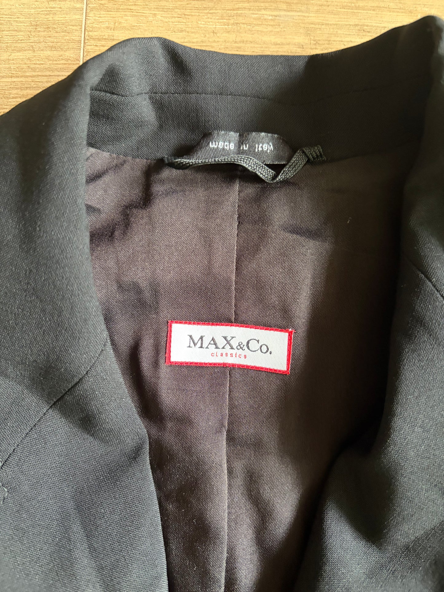 Max & Co. 2000s Black Cropped Wool Blazer