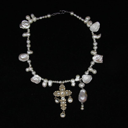 Gold cross pearl necklase by Mealz