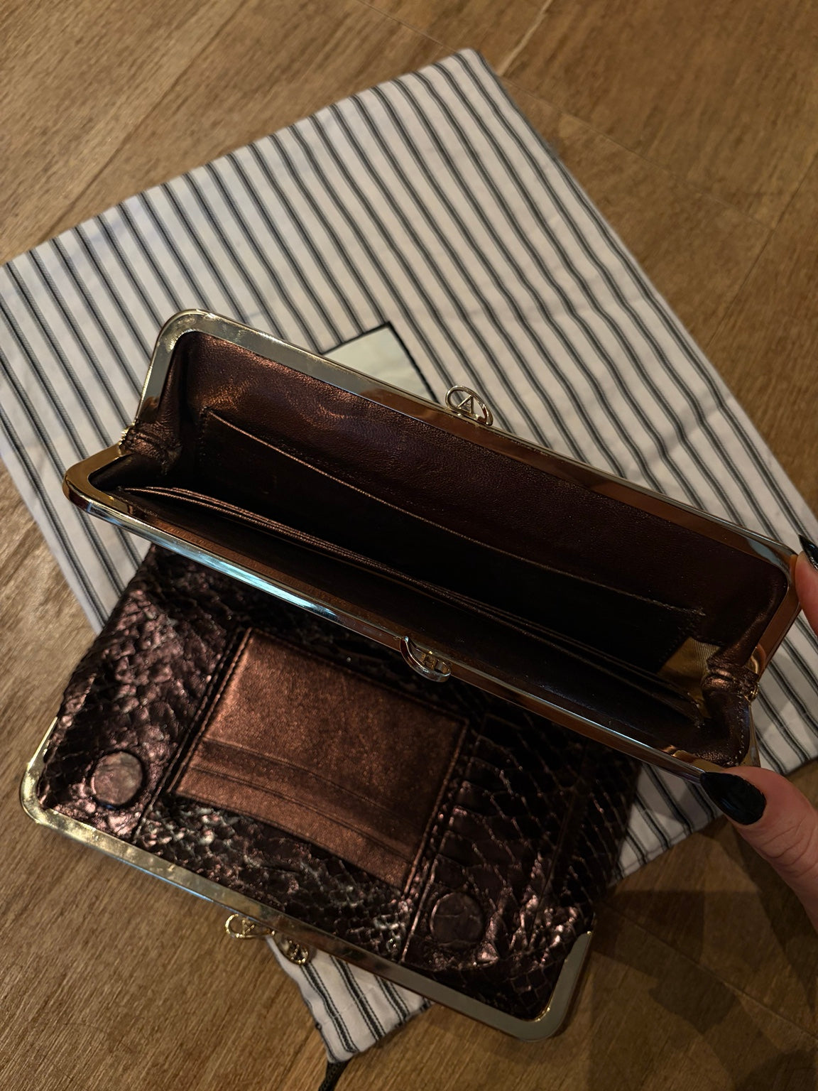 Anya Hindmarch metallic bronze snakeskin-textured framed clutch, image 4