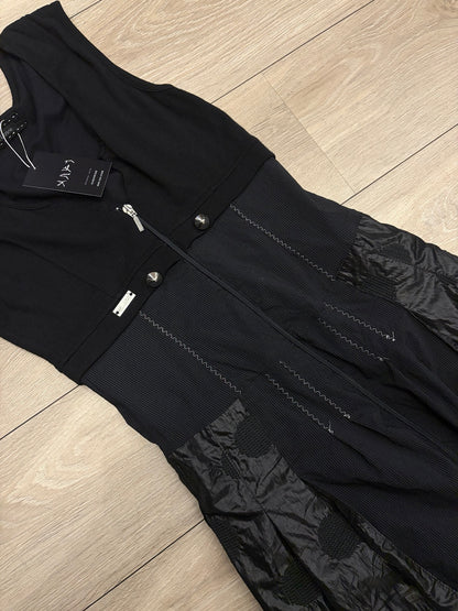 WE LOVE black mixed-fabric zip dress fabric detail